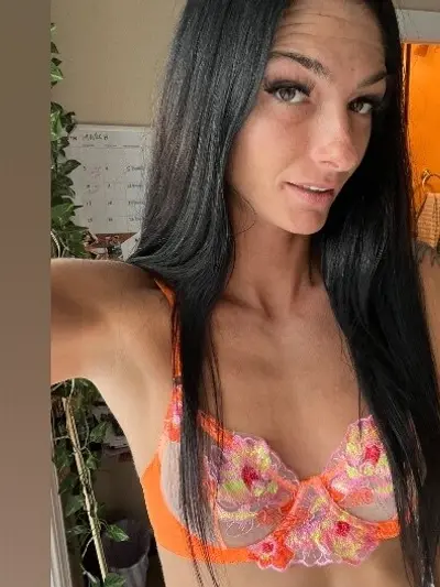 Hailey Nicole