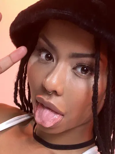 Kira Noir
