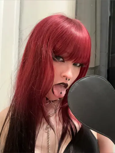 ♥︎Goth Bitch♥︎