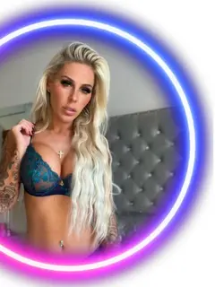 HOTWIFEY 💕Bday week 🎉🎉 OnlyFans profile