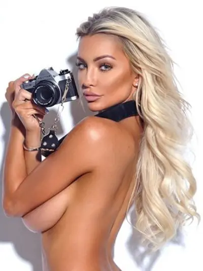Lindsey Pelas